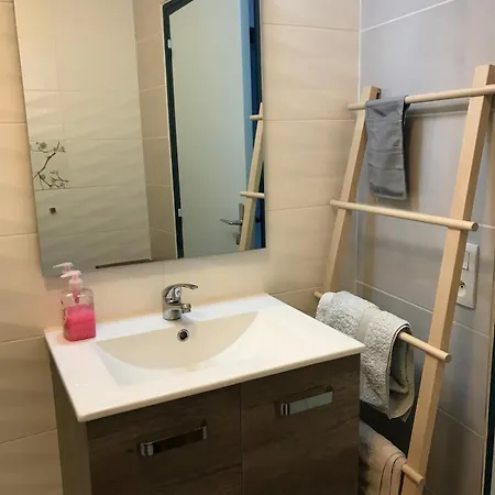 Apartment Okaido Les 3 Vue Montagne Jardin Ancien T3 Dorres