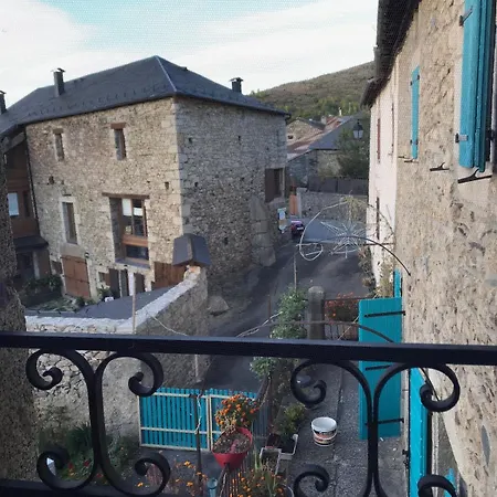 Okaido Les 3 Vue Montagne Jardin Ancien T3 * Dorres